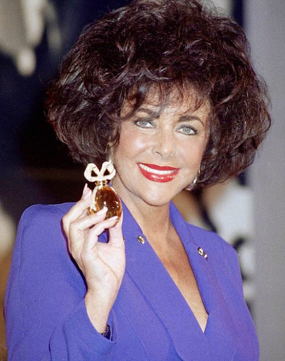 Elizabeth taylor discount perfume black pearls