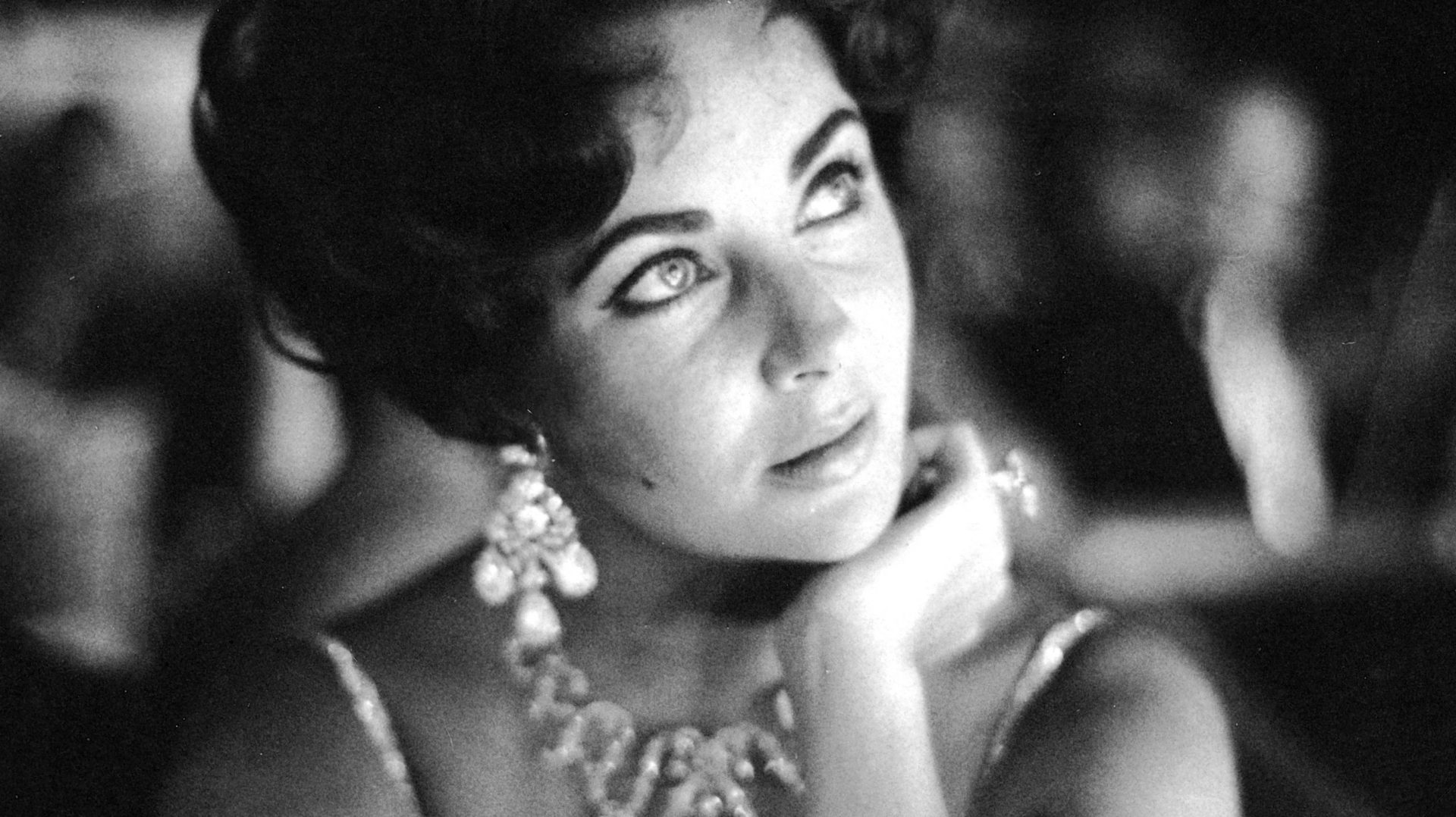 Liz taylor diamonds online perfume