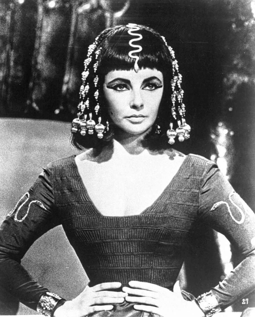 Elizabeth Taylor - All Roads Lead to Rome: The Making of Cleopatra (1963)